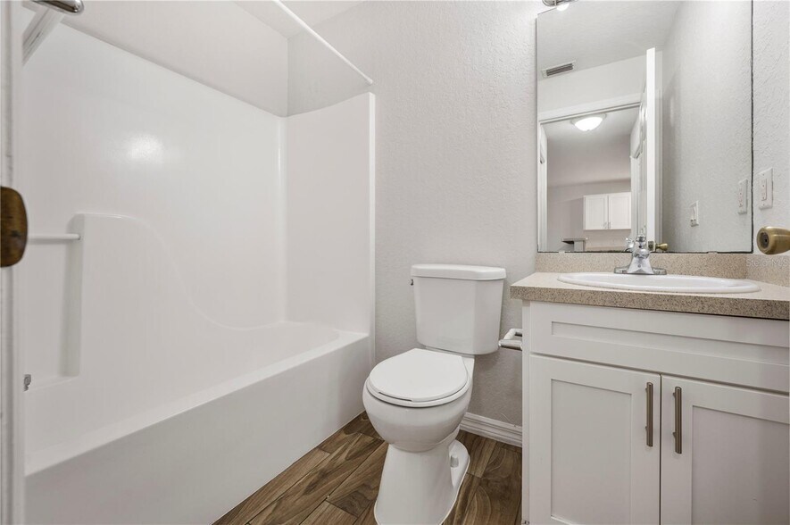More Photos Of 210 S Orange Ave, Bartow Apartments For Sale