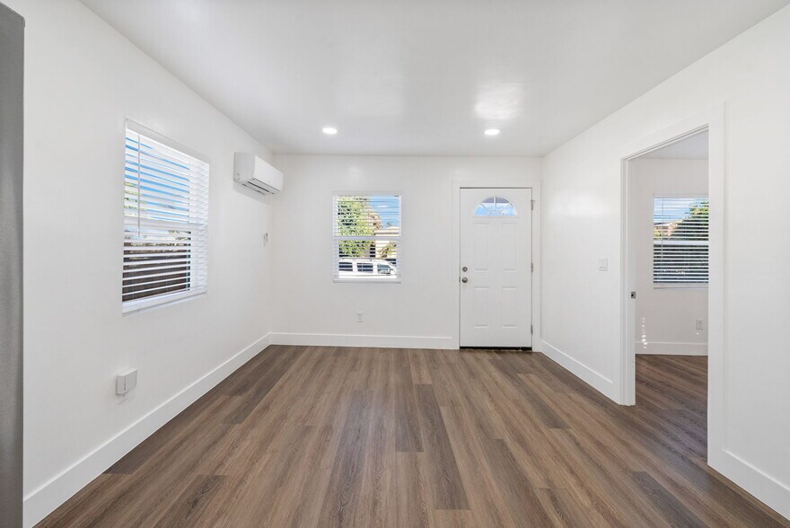 More Photos Of 322 S Pardee St, San Diego Apartments For Sale