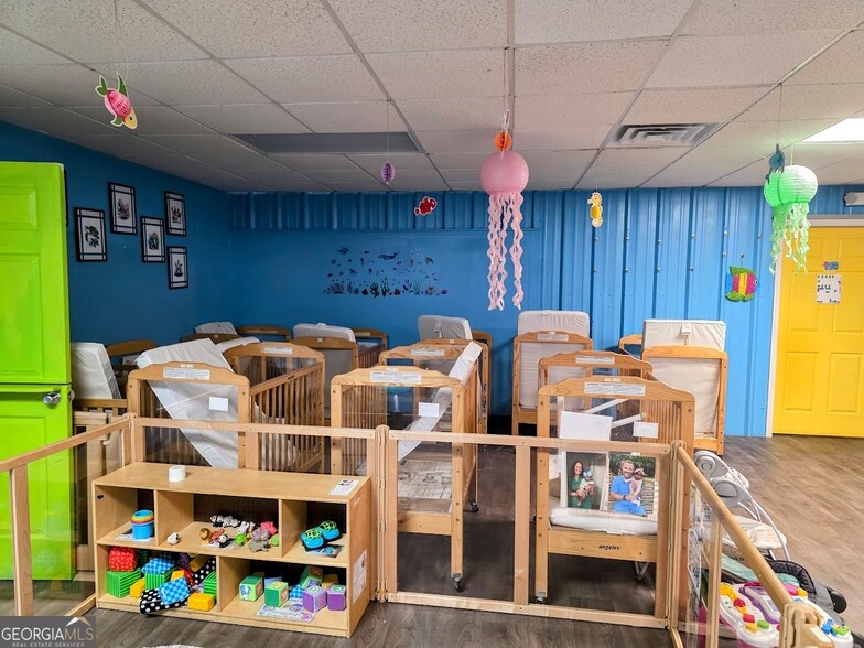 More Photos Of 745 W Moores Crossing Rd, Thomaston Sports And Entertainment For Sale