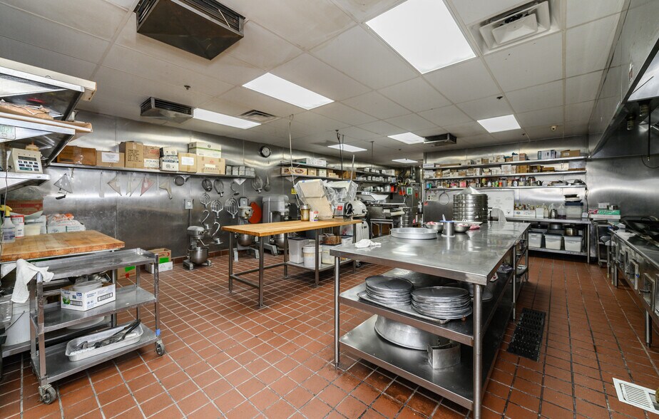 More Photos Of 846 E Valley Blvd, San Gabriel Freestanding For Sale