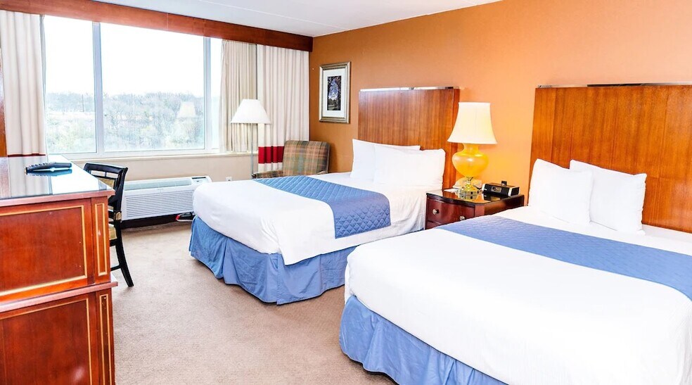 More Photos Of 8500 Annapolis Rd, New Carrollton Hotel For Sale