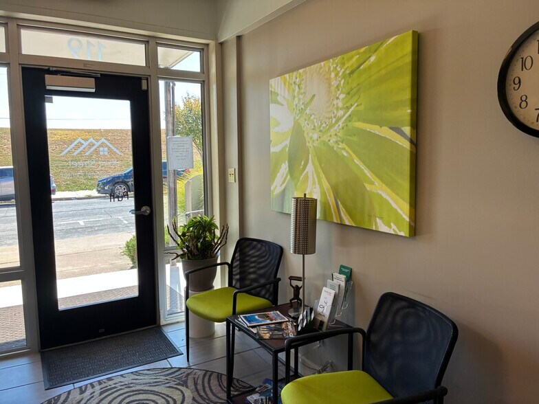 More Photos Of 119 King St, Hagerstown Office For Lease