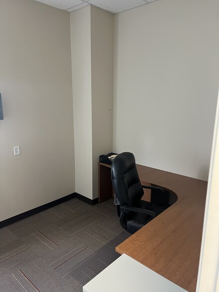 More Photos Of 441 Mt Torrey Rd, Lyndhurst Office For Lease