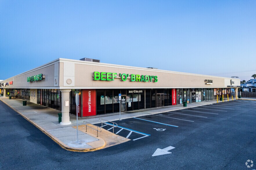 More Photos Of 3000-3262 N Lake Washington Rd, Melbourne Storefront For Lease