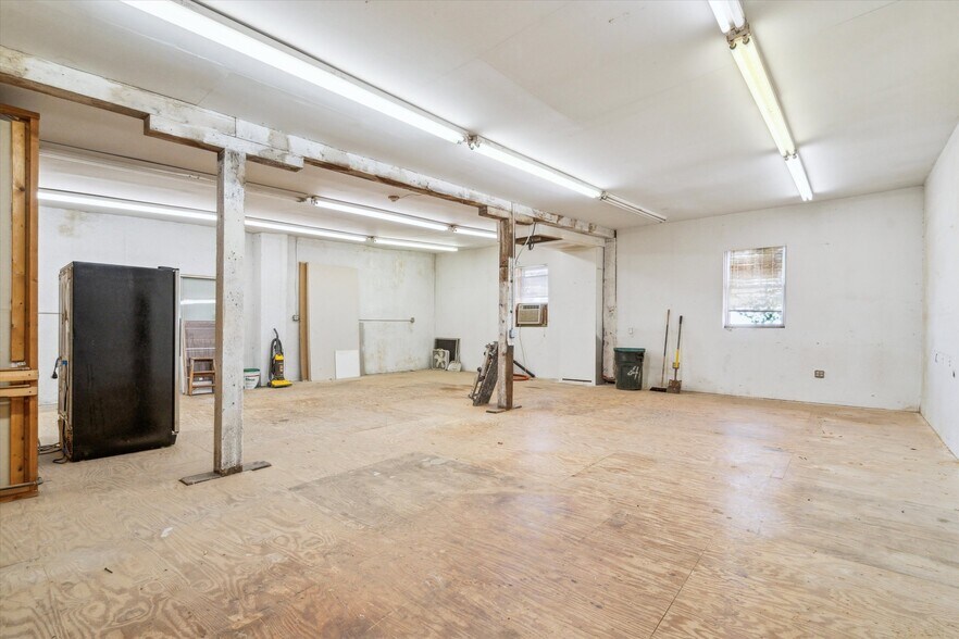 More Photos Of 419 Pierce St, Philadelphia Police Fire Station For Sale
