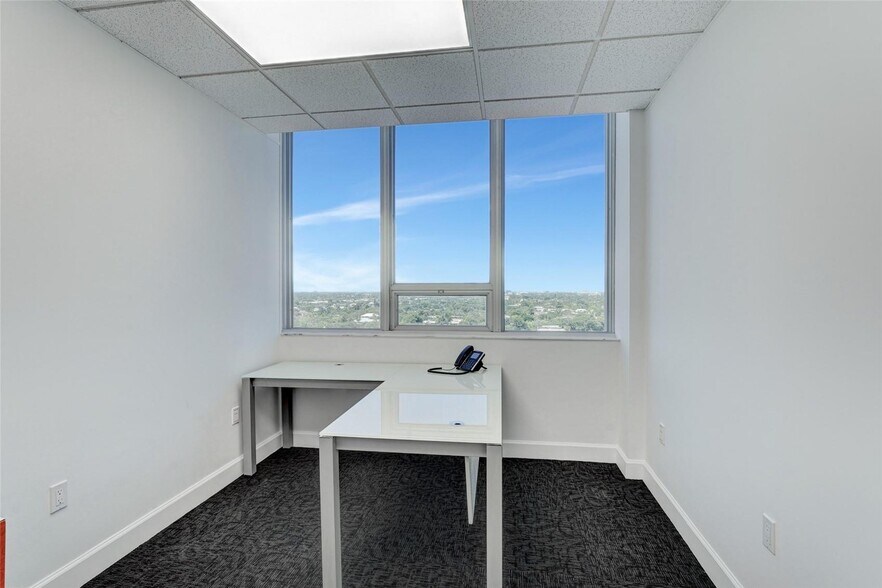 More Photos Of 2455 E Sunrise Blvd, Fort Lauderdale Loft Creative Space For Lease