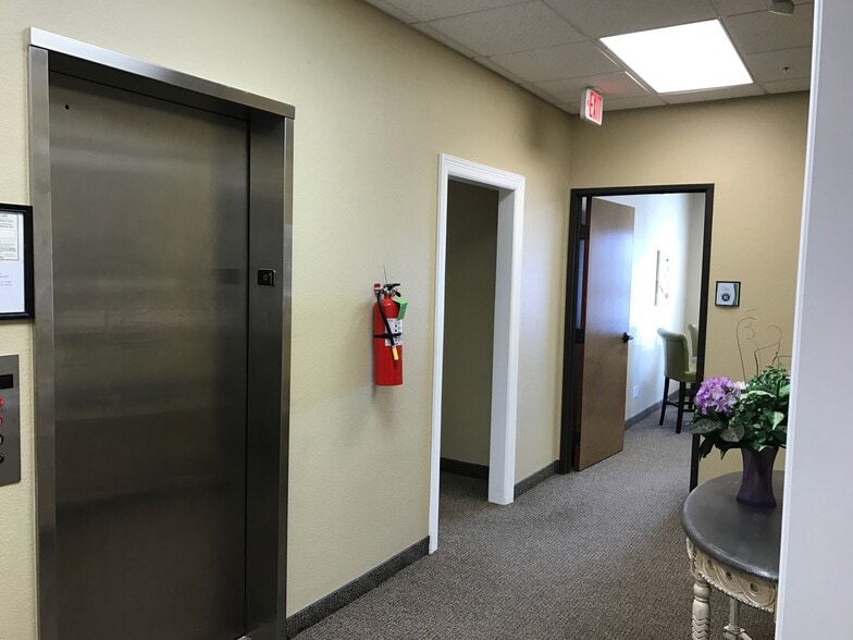 More Photos Of 771 E Southlake Blvd, Southlake Coworking Space