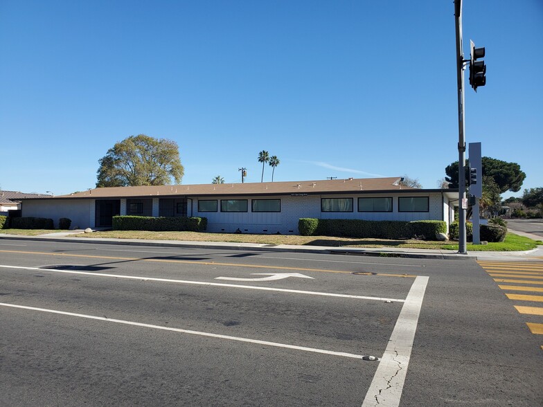 Primary Photo Of 100 N State College Blvd, Fullerton Medical For Lease