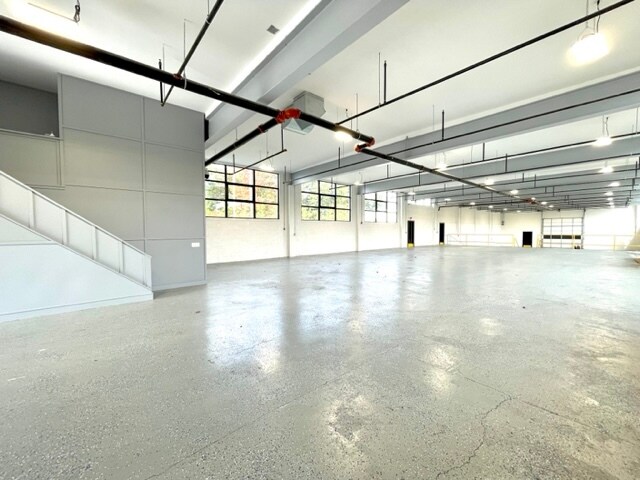 More Photos Of 1240 Oronoque Rd, Milford Manufacturing For Sale