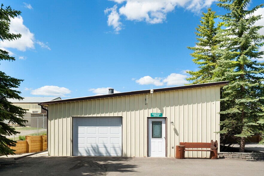 More Photos Of 282063 Twp Rd 224A, Rocky View No 44 Veterinarian Kennel For Sale