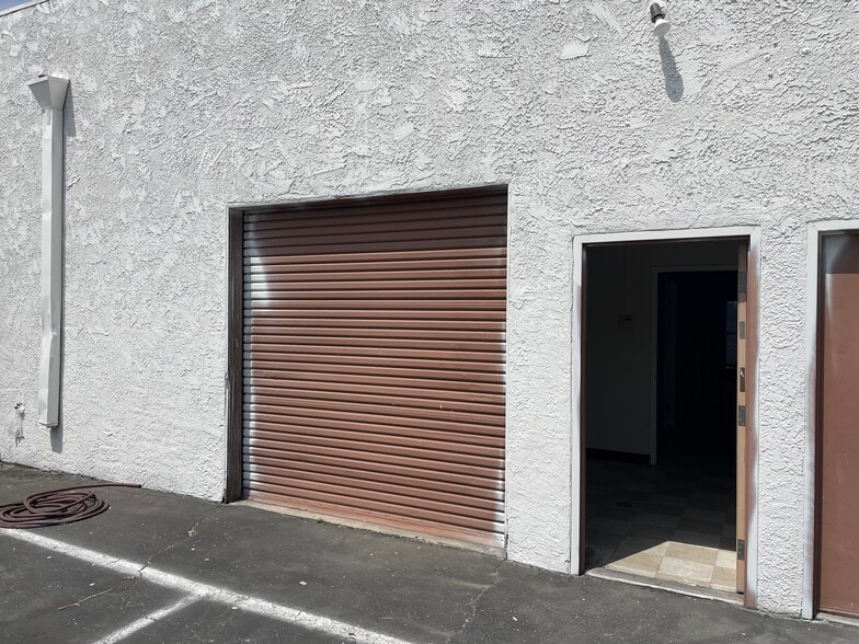 More Photos Of 445-475 S Arrowhead Ave, San Bernardino Research And Development For Lease
