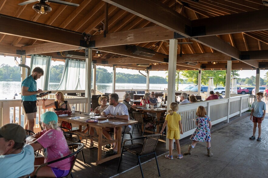 More Photos Of 5948 Highway 1 Byp, Natchitoches Restaurant For Sale