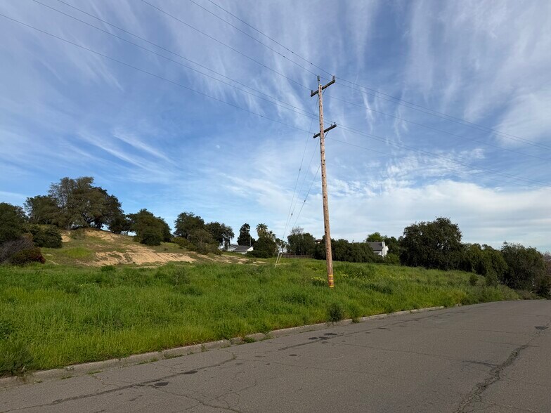 More Photos Of 625 E H St, Benicia Land For Sale