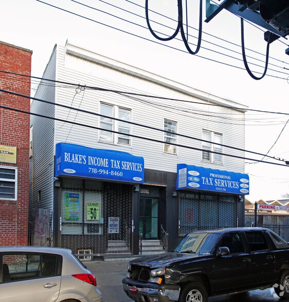 Primary Photo Of 4509 White Plains Rd, Bronx Storefront Retail Residential For Lease