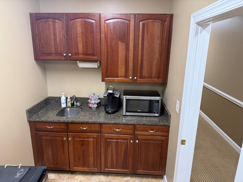 More Photos Of 2435 Plantation Center Dr, Matthews Medical For Sale