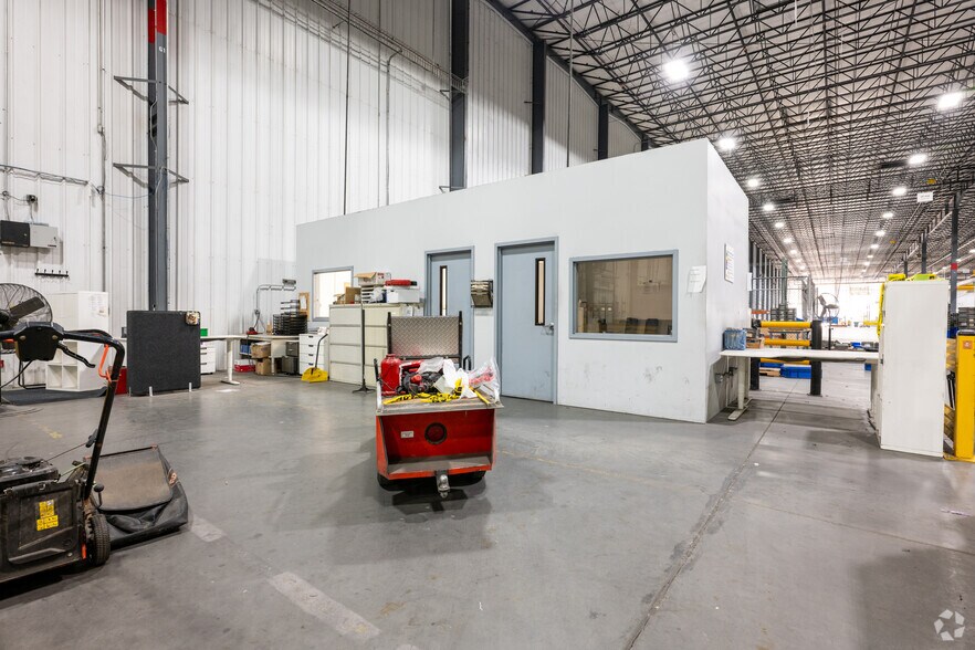 More Photos Of 100 Morgan Olson Way, Ringgold Manufacturing For Sale
