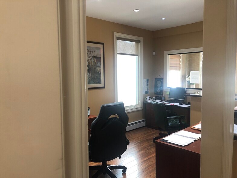 More Photos Of 415 Clifton Ave, Clifton Office For Lease