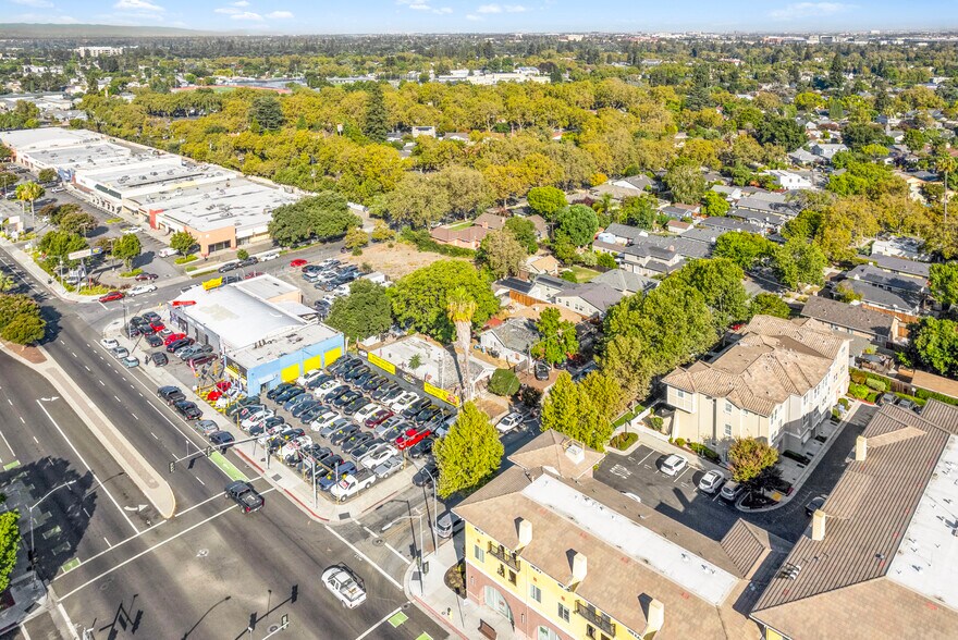 More Photos Of 1555 W San Carlos St, San Jose Auto Dealership For Sale