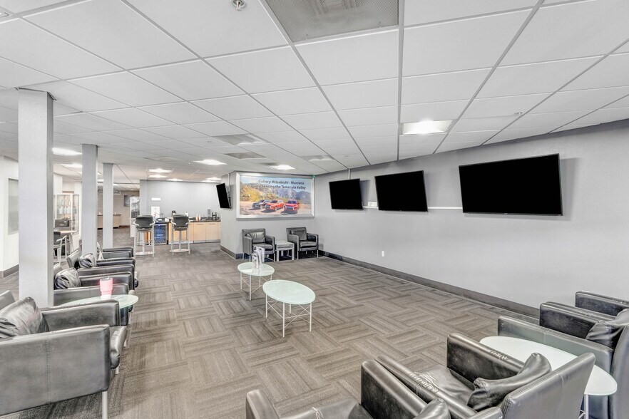 More Photos Of 26825 Auto Mall Pky, Murrieta Auto Dealership For Lease