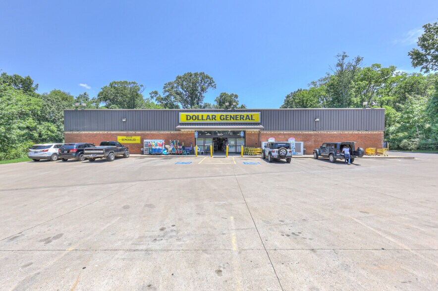 More Photos Of 4217 Highway 431, Columbia Freestanding For Sale