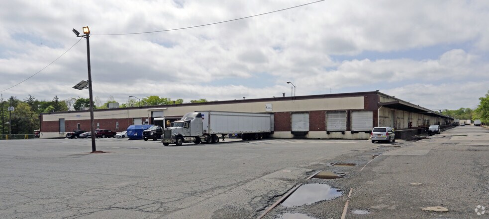 More Photos Of 625 Jersey Ave, New Brunswick Warehouse For Lease