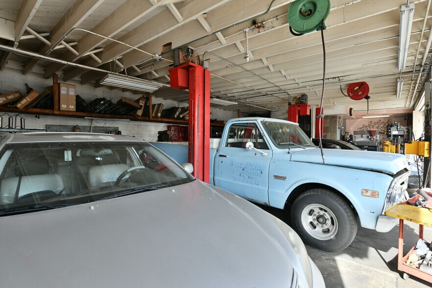 More Photos Of 310 N La Brea Ave, Inglewood Auto Repair For Sale