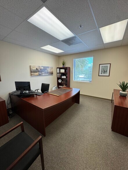 More Photos Of 720 N Brooker Creek Blvd, Oldsmar Flex For Sale