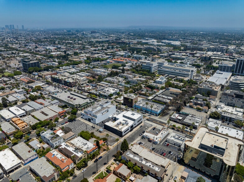 More Photos Of 2101 Wilshire Blvd, Santa Monica Medical For Sale