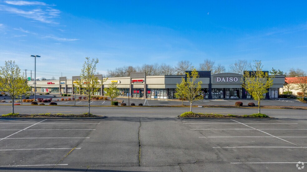 More Photos Of 18910-18920 28th Ave W, Lynnwood Unknown For Lease