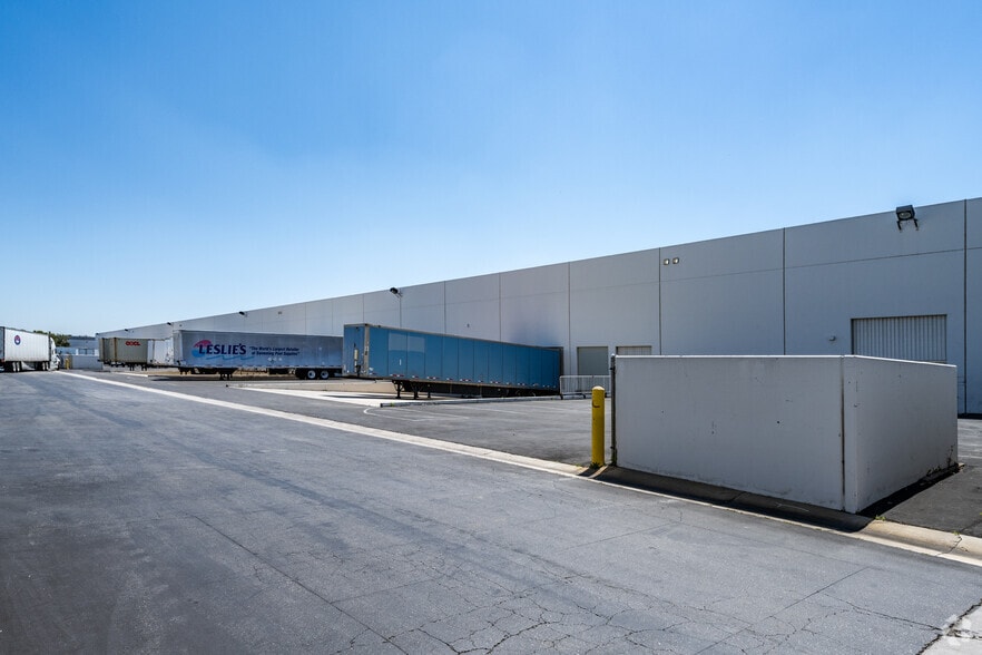 More Photos Of 1555 S DuPont Ave, Ontario Industrial For Sale