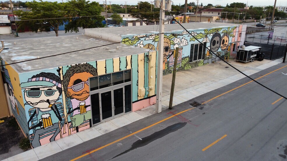 Primary Photo Of 205-209 NE 1st Ave, Hallandale Beach Flex For Lease