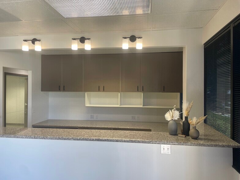 More Photos Of 23191-23193 La Cadena Dr, Laguna Hills Office For Sale