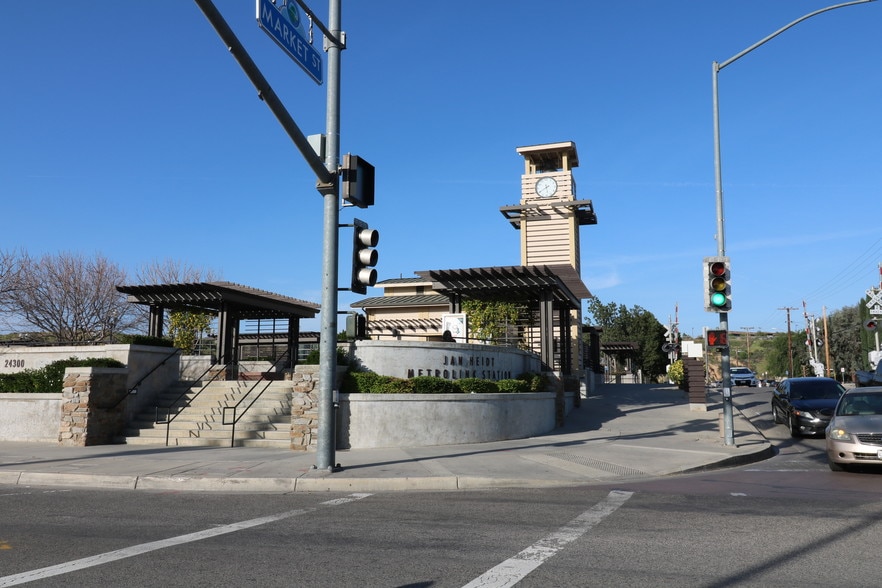 More Photos Of 24300 Main St, Newhall Restaurant For Sale