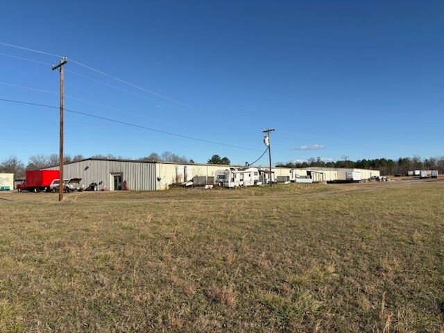 More Photos Of 1210 Champion Ferry Rd, Gaffney Flex For Sale