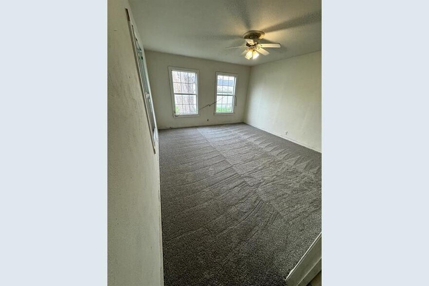 More Photos Of 204 Bowser St, Rockdale Office Residential For Sale