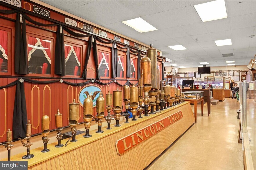 More Photos Of 425 Steinwehr Ave, Gettysburg Storefront Retail Office For Sale