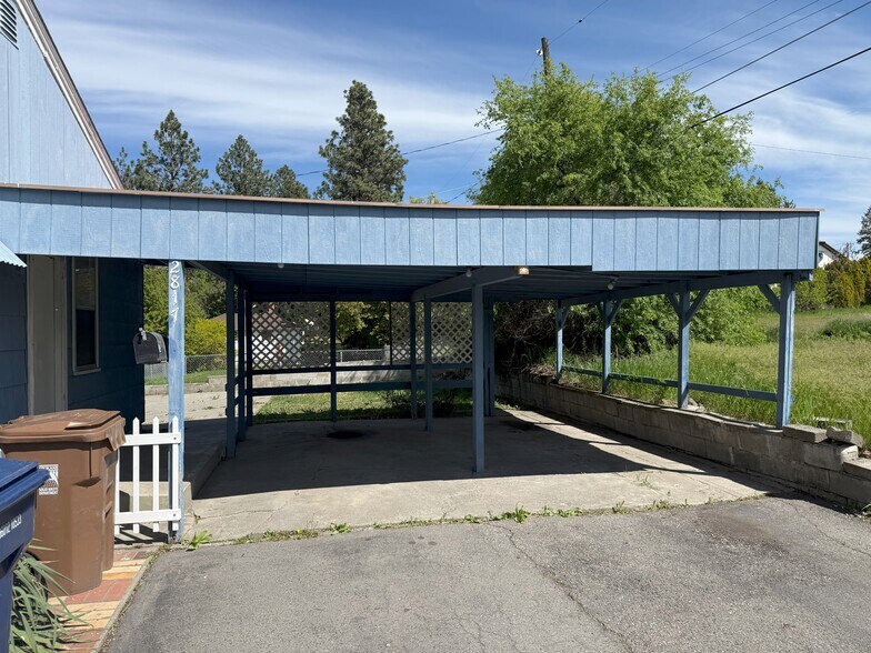More Photos Of 2817 S Ray St, Spokane Office Residential For Sale