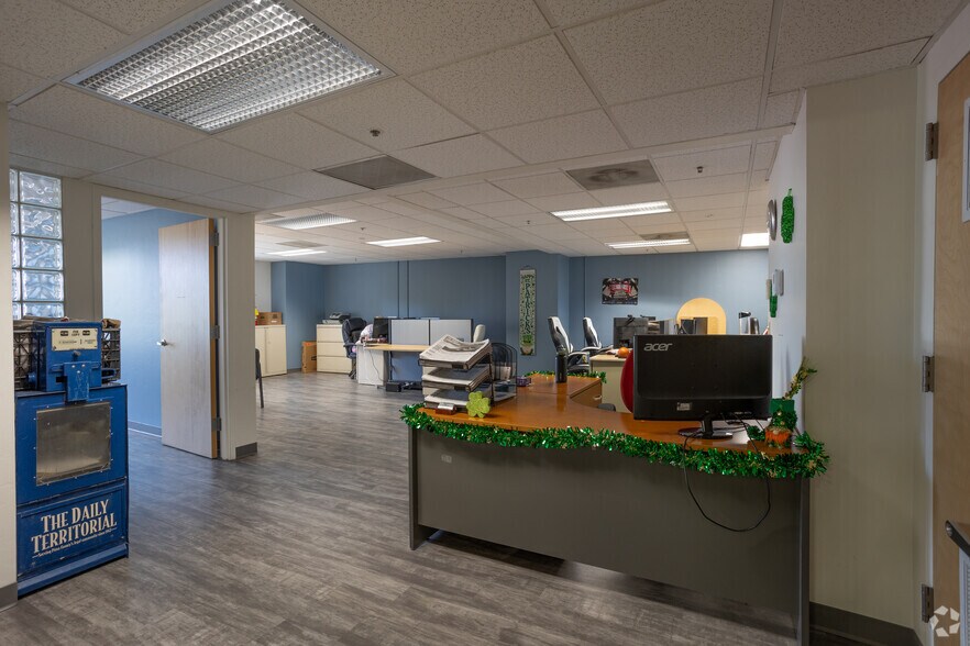 More Photos Of 100 N Stone Ave, Tucson Office Residential For Lease