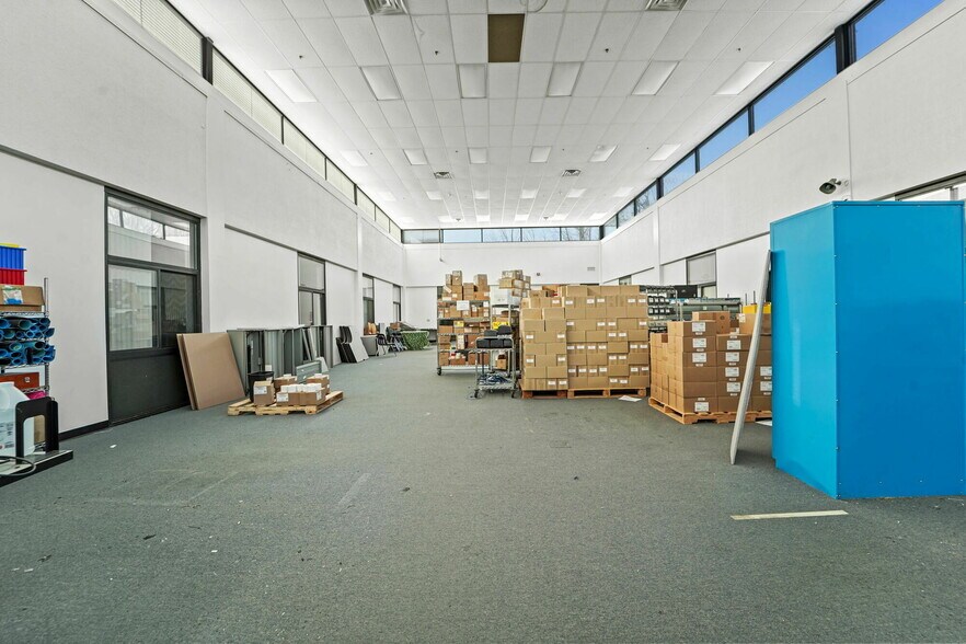 More Photos Of 20 Bomax Dr, Ithaca Manufacturing For Sale