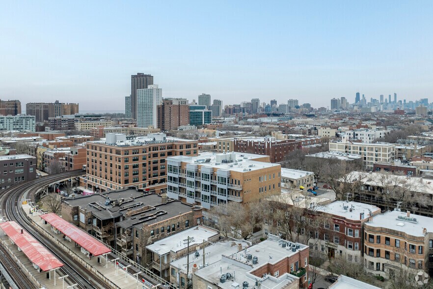 More Photos Of 3916-3920 N Sheridan Rd, Chicago Apartments For Lease