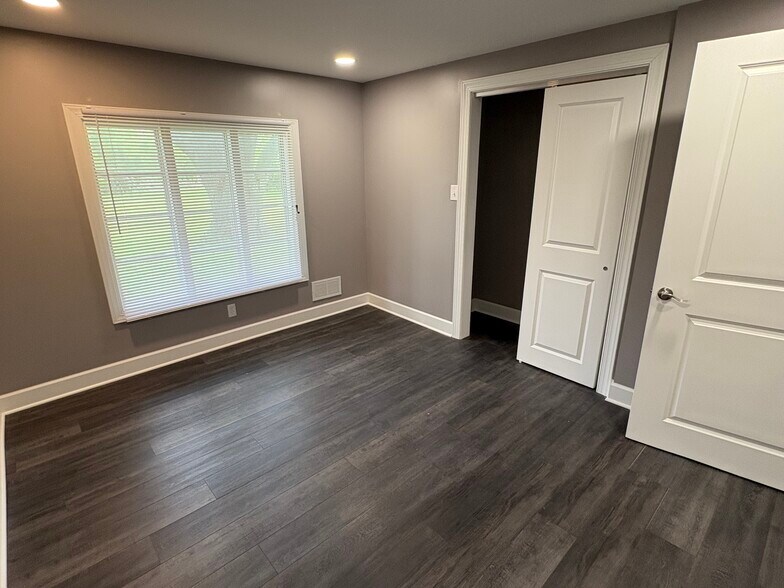 More Photos Of 4050 Ridge Lea Rd, Amherst Office For Lease