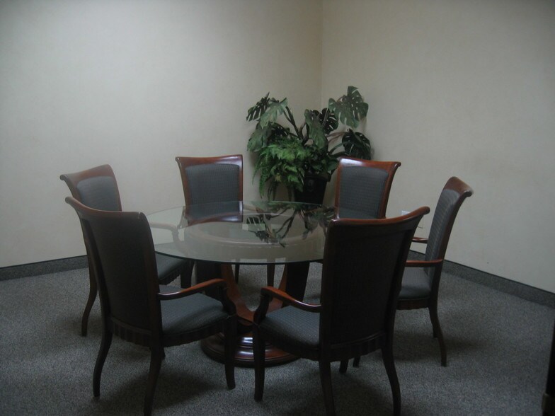 More Photos Of 23300 Cinema Dr, Valencia General Retail For Lease