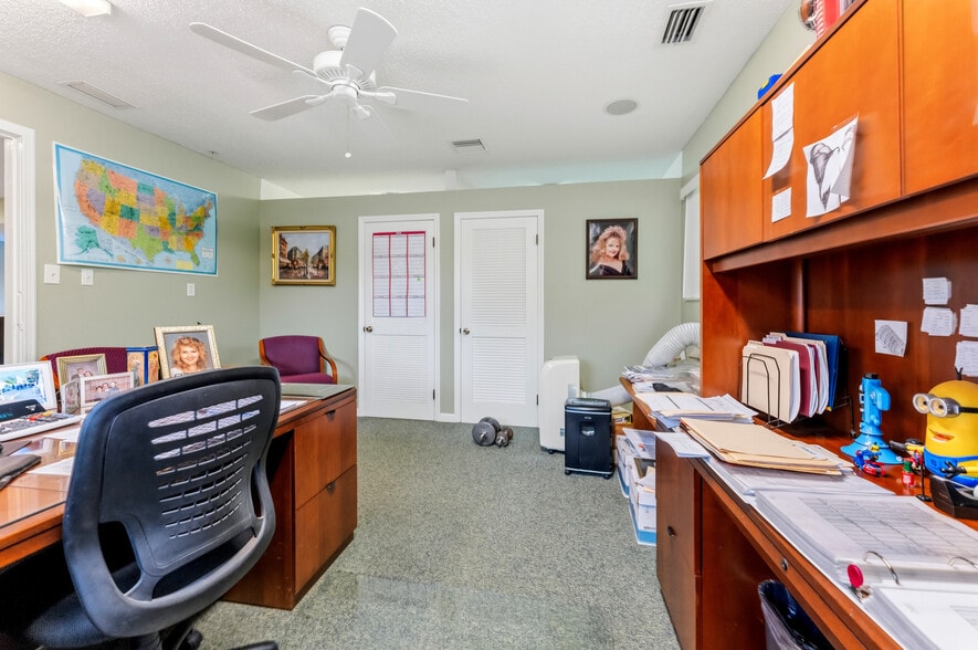 More Photos Of 130 Pinellas Way N, Saint Petersburg Office For Sale