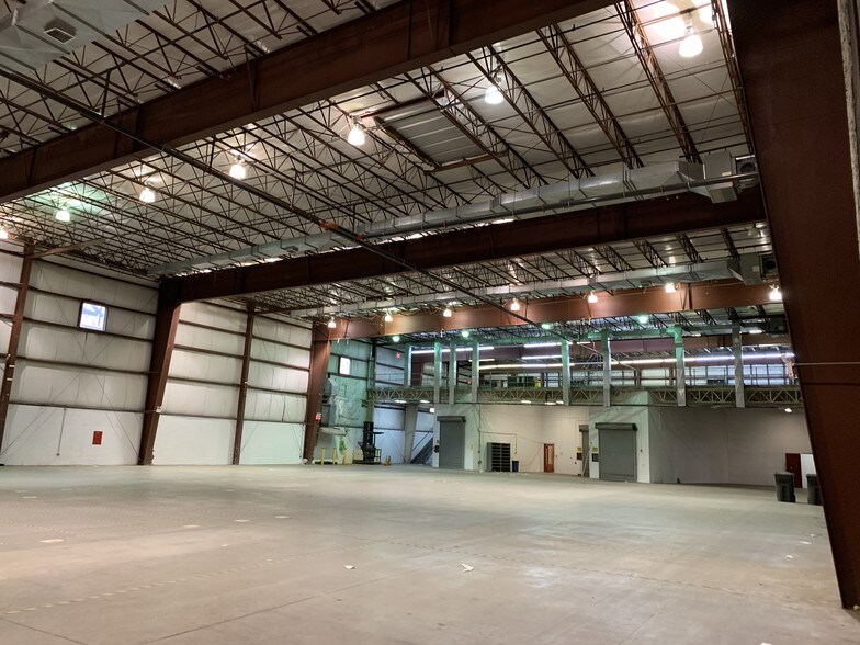 More Photos Of 845 E 136th St, Bronx Warehouse For Sale