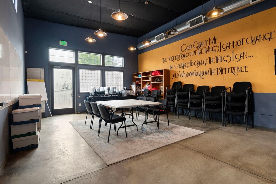 More Photos Of 23 NW Greenwood Ave, Bend Storefront For Sale