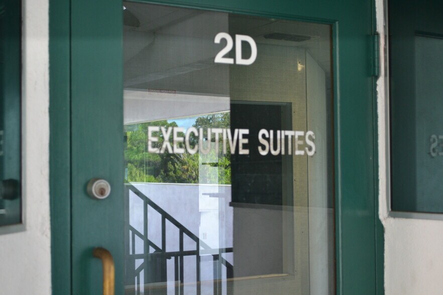 More Photos Of 1460 S McCall Rd, Englewood Medical For Sale