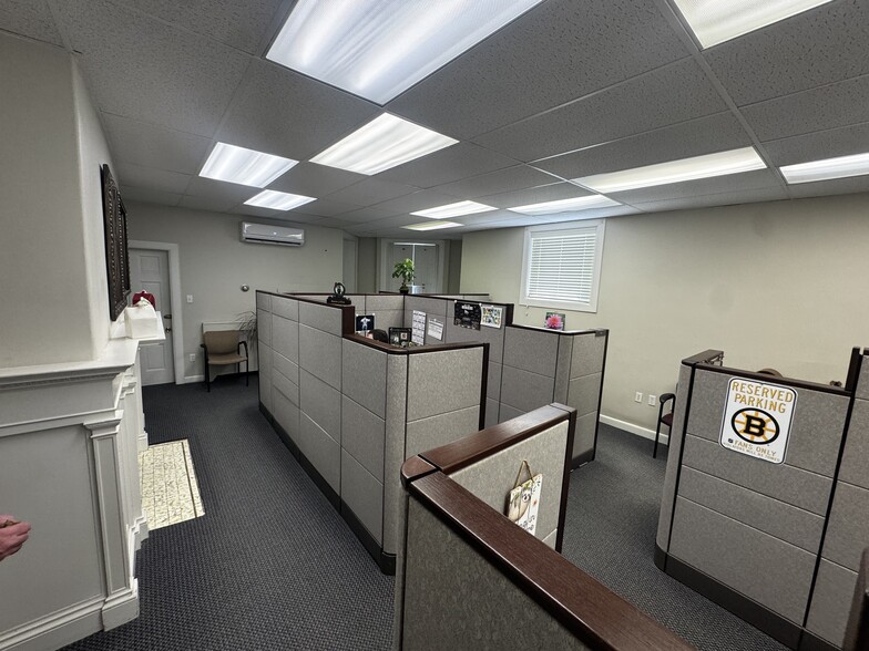 More Photos Of 10 Institute Rd, Worcester Office For Lease