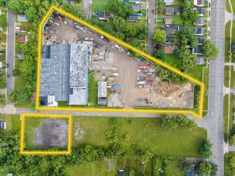 More Photos Of 451 E Wilson Ave, Pontiac Warehouse For Sale