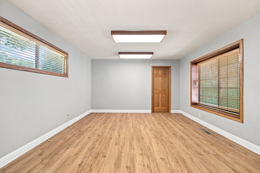 More Photos Of 1361 Esplanade Rd, Chico Office For Sale
