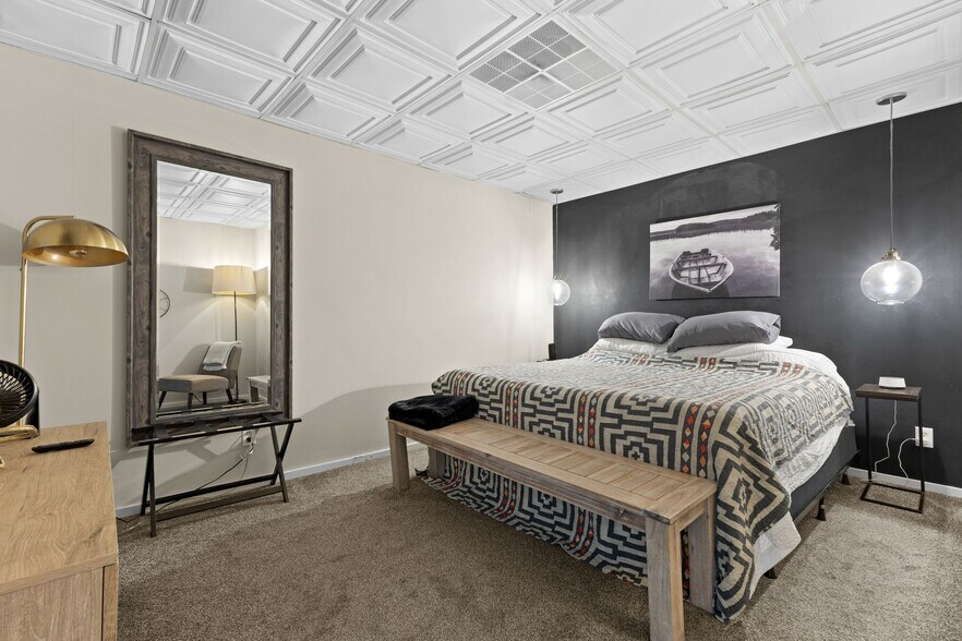 More Photos Of 228 Main St, Racine Restaurant For Sale